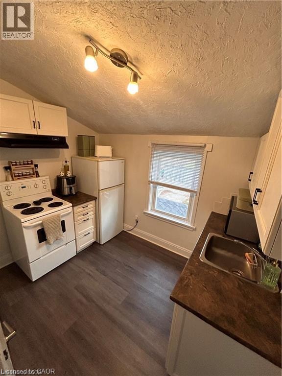 557 STIRLING Avenue S Unit# Upper Kitchener, Ontario 4