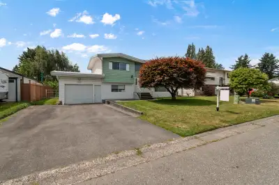 Welcome to this great opportunity! This 1,966 sqft home sits on a spacious 6,011 sqft lot and featur...