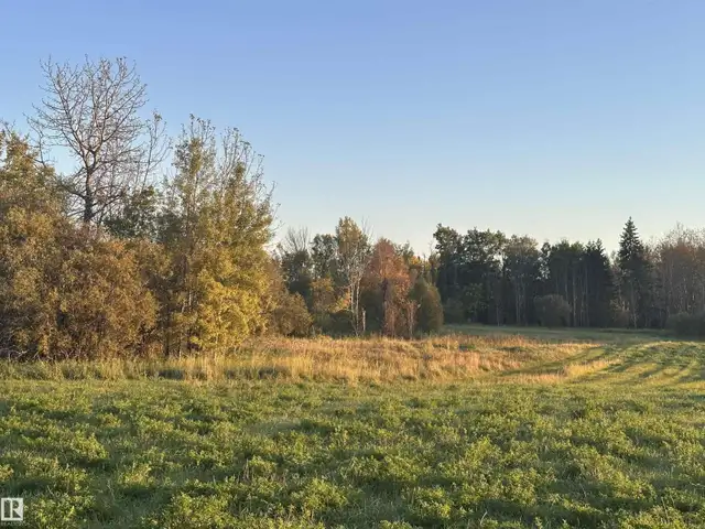 Range Road 225 @ township 612 Rural Thorhild County, Alberta in Land for Sale in Edmonton - Image 18