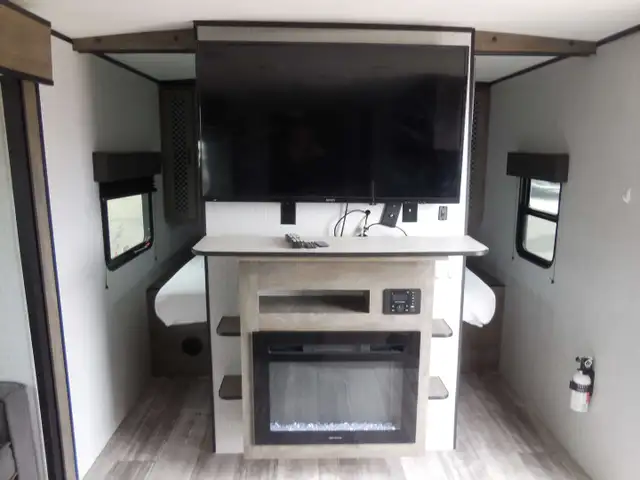 2022 Heartland North Trail 26BHS in RVs & Motorhomes in St. Albert - Image 11