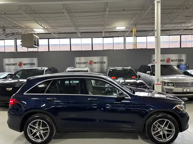 2019 Mercedes-Benz GLC GLC300|4MATIC|NAV|CREAMSEATS|AMGALLOYS|WO in Cars & Trucks in City of Toronto - Image 5