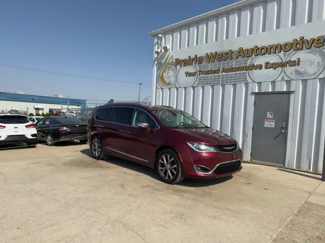 2017 Chrysler Pacifica Limited 7 Passenger | Command Start | Pow561999841036216322