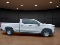 Price includes $1,000 finance credit. Price does not include fees or taxes. The 2021 Chevrolet Silve... (image 4)