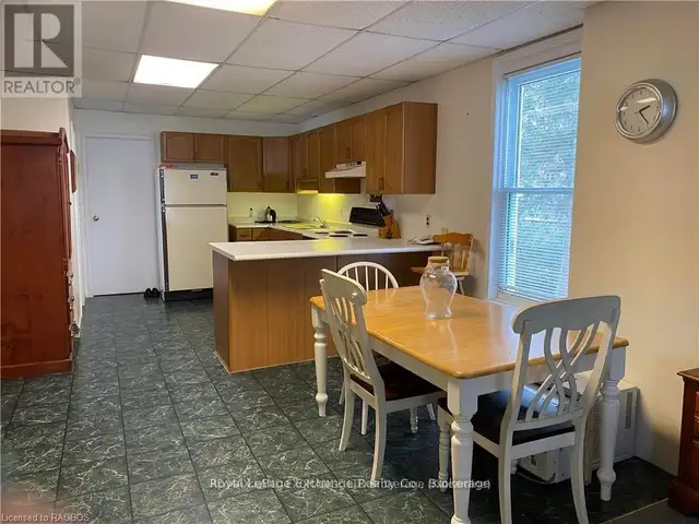 247 BROADWAY STREET Kincardine, Ontario in Houses for Sale in Owen Sound - Image 5