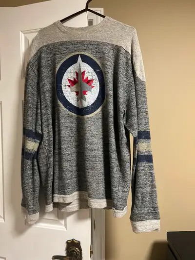 Men Size 2XL Winnipeg Jets Long Sleeve Jersey. Pick up Charleswood