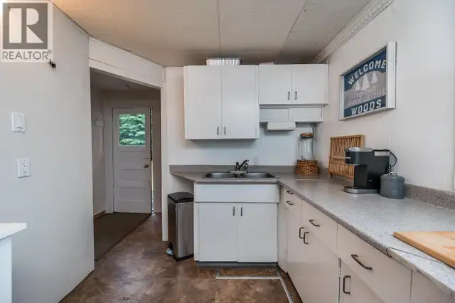 39385 W 16 HIGHWAY Prince George, British Columbia in Houses for Sale in Prince George - Image 7