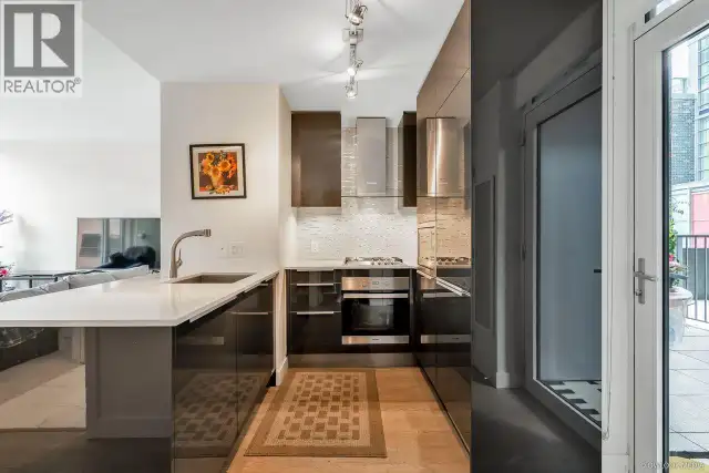 502 1283 HOWE STREET Vancouver, British Columbia in Condos for Sale in Vancouver - Image 3
