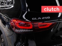 NO ACCIDENTS / CLEAN CARFAX / 1 OWNER / Rear Climate Vents, Premium Sound System, Bluetooth Music an... (image 9)