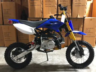 SBZ 125D 125cc Dirt Bike — ONLY $599.99 + HST (Regular Price: $1,000 — Save $400!) IN BOX Now availa...