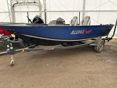 Lapointe Sports Inc ALUMACRAFT CLASSIC 165 CS VGE BLK/BLUE 2024 Bateau de pêche Alumacraft Classic 1...