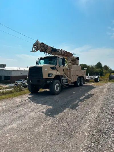 2016 Freightliner M2 108 Utility Truck Automatic Transmission Tandem Axle 103,000 mi Altec D3060 Dig...