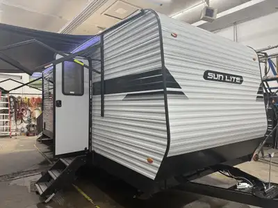 2026 Sunset Park RV Sunlite TH 25TH Sunlite 25TH 2026 — Toy Hauler léger avec vrai espace de vie ---...