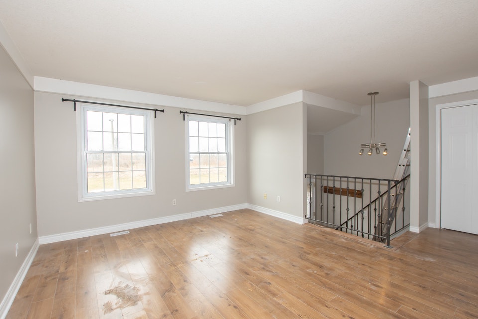 47 Waterview Court, Welland - 3 Bedroom Main Unit 4