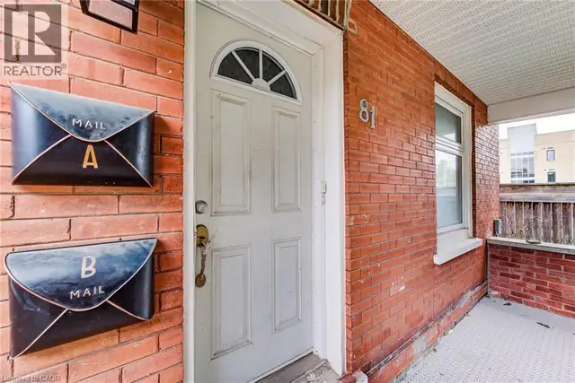 81 WILLOW Street Waterloo, Ontario in Houses for Sale in Kitchener / Waterloo - Image 9