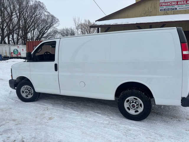 2016 GMC Savana 2500 4.8L $16999.99 CERT* W/WRNTY in Cars & Trucks in Chatham-Kent - Image 2