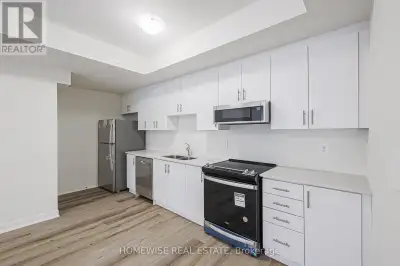 203 - 755 OMEGA DRIVE Pickering (Woodlands), Ontario