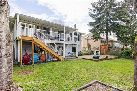 1097 Evergreen Ave in Houses for Sale in Comox / Courtenay / Cumberland - Image 3