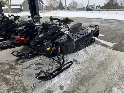 USED 2025 SKI DOO MXZ XRS WITH COMPETITION PACKAGE 850 ETECH TURBO R - READY FOR YOUR NEXT RIDE! $18...