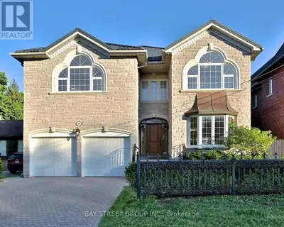 201 MCKEE AVENUE Toronto (Willowdale East), Ontario