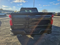 2024 Chevrolet Silverado 1500 LT Trail Boss with only 16,276 km. Clean history with no accidents See... (image 5)