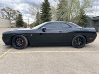 Only 76,312 Kilometers! This Dodge Challenger SRT Hellcat boasts a Intercooled Supercharger Premium... (image 1)