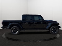 This 2026 JEEP GLADIATOR RUBICON 4X4 has the following options Pwr Adj Nappa Leather Seats, Remote S... (image 5)
