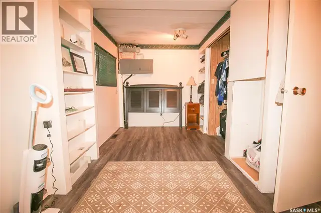 513-515 2nd AVENUE S Simmie, Saskatchewan in Houses for Sale in Swift Current - Image 12