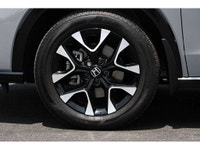 Certified. EX-L|AWD|Leather|Sunroof|CarPlay 2026 Honda HR-V EX-L EX-L|AWD|Leather|Sunroof|CarPlay Ur... (image 5)