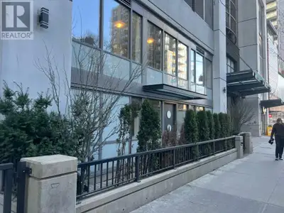 Live/Work Unit for Lease ' 105-898 Carnarvon St, New Westminster, BC Prime live/work unit in the hea...