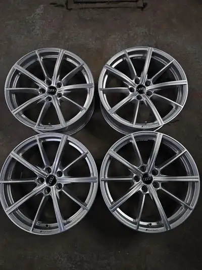 Beautiful and rare set of original Audi RS5 Audi Sport wheels with TPMS. 19x8 Offset: 26 Bolt patter...