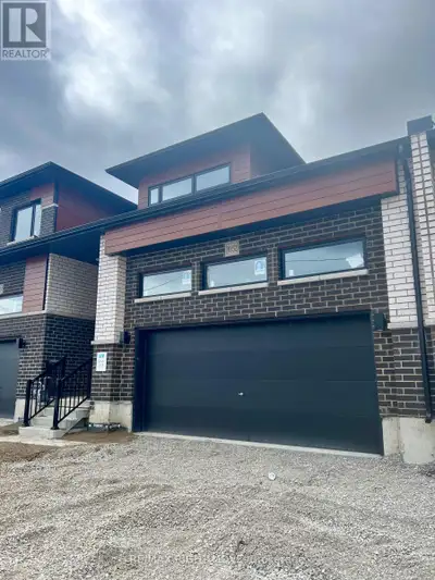 3052 SANDY ACRES AVENUE Severn, Ontario