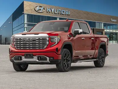 *Leather Seats, Cooled Seats, Bose Premium Audio, Wireless Charging, Heated Rear Seats!* Astoundingl...
