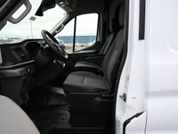 3.5 L V6 (PFDi) mated to a 10-speed automatic transmission â€” giving solid power for hauling and co... (image 7)