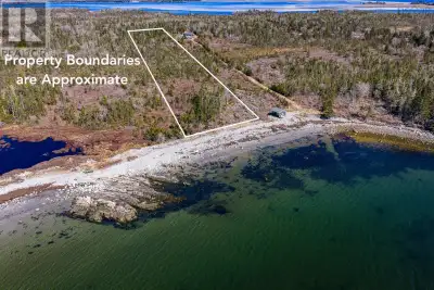 An exceptional opportunity to own a stunning piece of South Shore oceanfront. This 4.17acre parcel o...