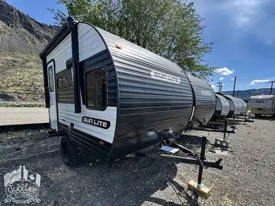 2025 Sun Lite 12FDX Lightweight, versatile, and ready for off-road adventure. Included Options: Hybr...