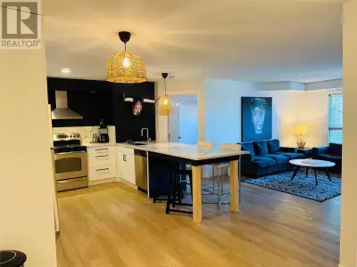 Welcome to your fully renovated, move-in ready condo at Lake Windermere Pointe. This beautifully upd...