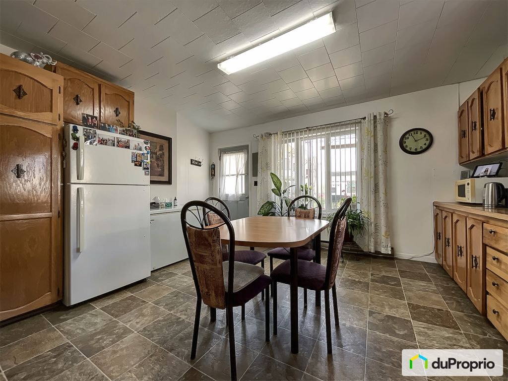 $350,000 - Quintuplex for sale in Squatec — photo 2