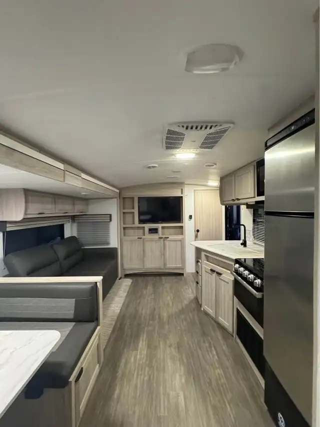 2023 CRUISER RV SHADOW CRUISER 325BHS 37FT in Cargo & Utility Trailers in Delta/Surrey/Langley - Image 11