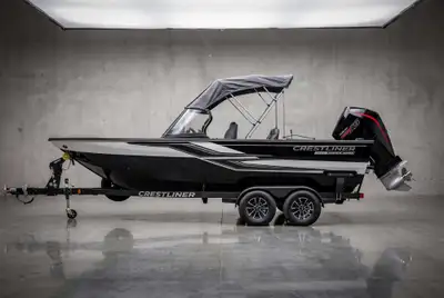 US-CRCHD055F627 Le Super Hawk 1950 est prêt pour tout ce que votre journée sur l'eau vous réserve. T...