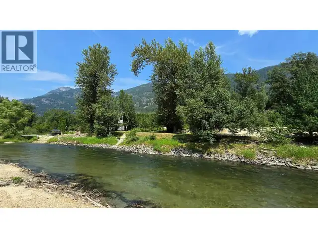 6 Highway Lot# B Crescent Valley, British Columbia in Land for Sale in Nelson - Image 35