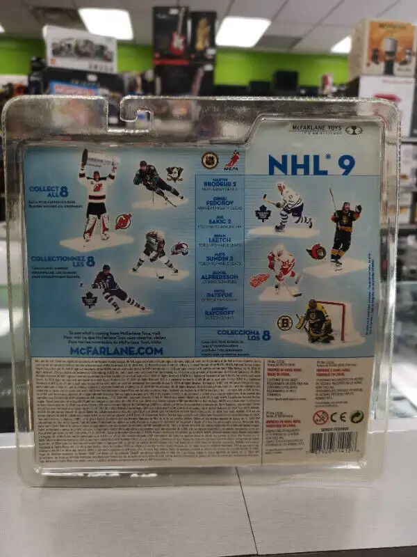Sergei Fedorov 91 Mighty Ducks NHL McFarlane Toys Spawn in Other in Oakville / Halton Region - Image 3