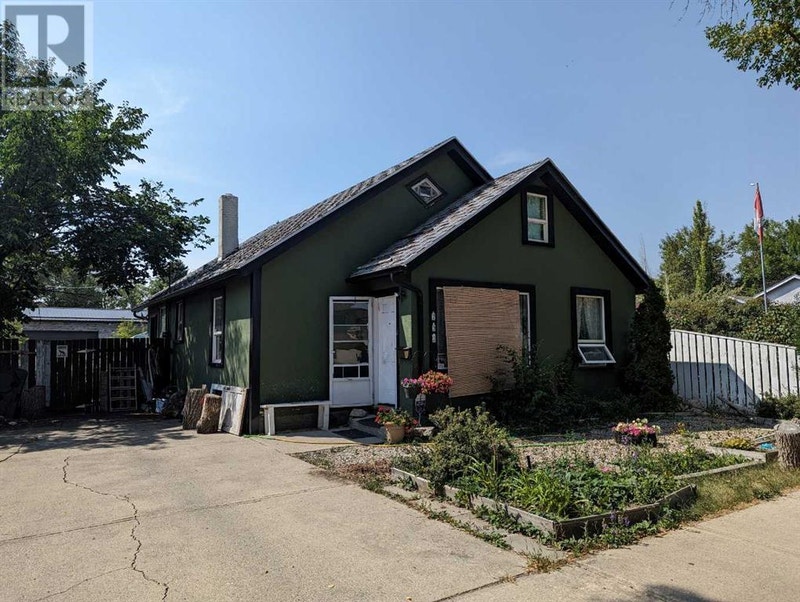 732 12C Street N Lethbridge, Alberta Houses for Sale Lethbridge
