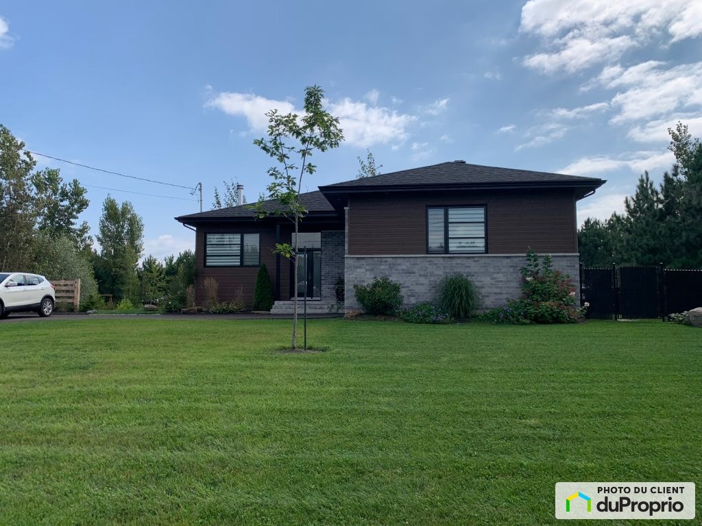 $739,000 - Bungalow for sale in Riviere-Beaudette — photo 2