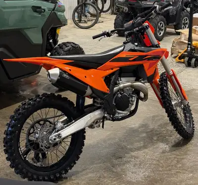Consignment bike! Showroom condition. Only 3 hours on it. Wasn't for the customer and the went a dif...
