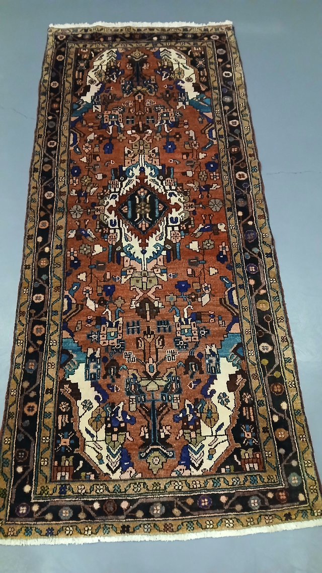 Hamadan 36''x 86'' Nice Quality Hand Crafted Persian Rug. in Rugs, Carpets & Runners in Markham / York Region - Image 2