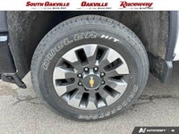 Clean CARFAx No Accidents, 10-Speed Automatic, 4WD, Black Cloth, 3.5 Diagonal Monochromatic Display... (image 5)