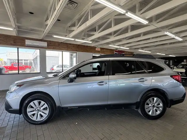 2018 Subaru Outback 2.5i Touring in Cars & Trucks in Longueuil / South Shore - Image 3