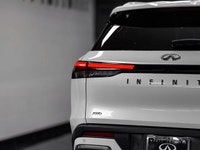 Only 34,500 kms.The 2022 INFINITI QX60 LUXE marks the debut of INFINITI's second-generation redesign... (image 7)