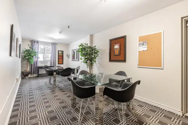 Bright 1 Bedroom Apartment Near Downtown Strathroy in Long Term Rentals in London - Image 11