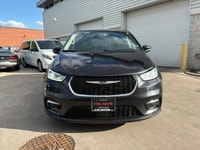 2023 CHRYSLER PACIFICA TOURING -BLACK ON BLACK LEATHER INTERIOR / ALLOY WHEELS / POWER SLIDING DOORS... (image 7)